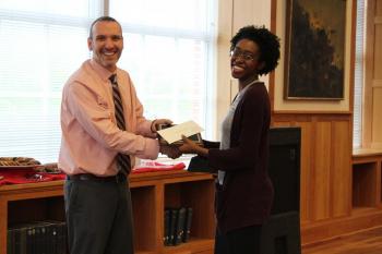 Grad student Sierra Carter receives an award