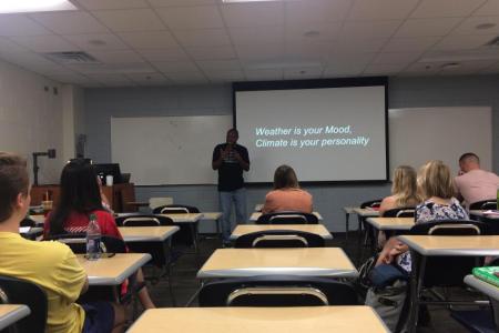 Dr. Shepherd Speaks to Psychology Students